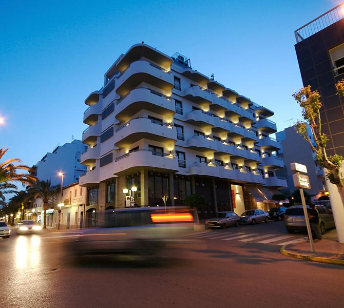 סנטה אאולריה דס ריו Apartamentos Parot Quality מראה חיצוני תמונה