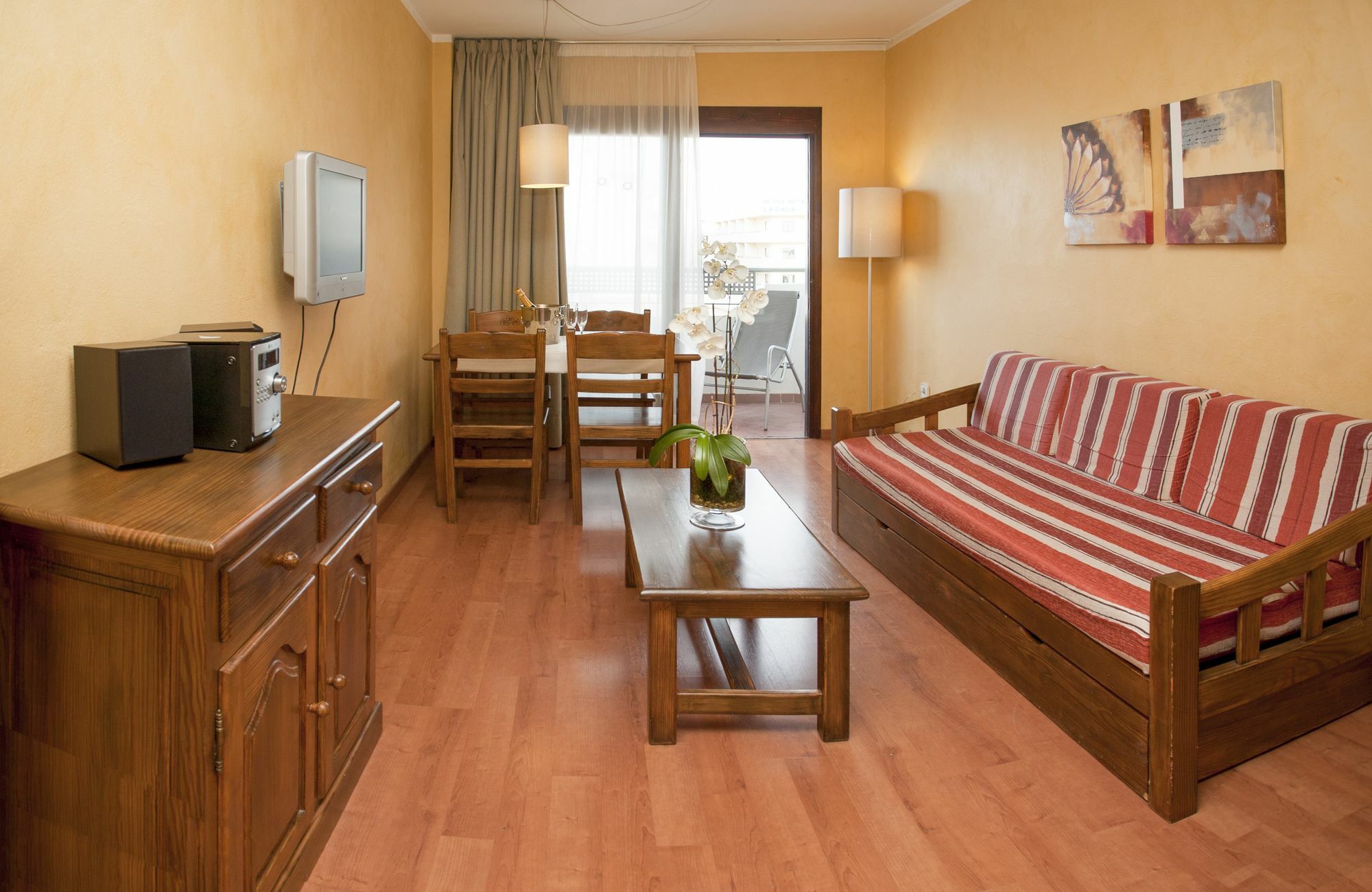 סנטה אאולריה דס ריו Apartamentos Parot Quality מראה חיצוני תמונה