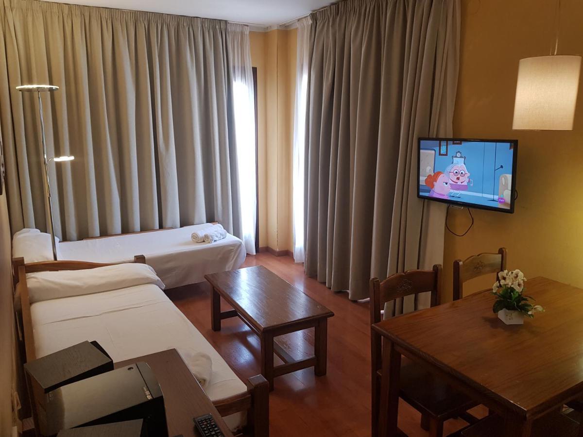 סנטה אאולריה דס ריו Apartamentos Parot Quality מראה חיצוני תמונה